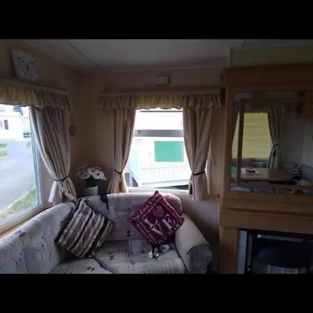 Beautiful 2-Bed Caravan In Ingoldmells Exterior photo